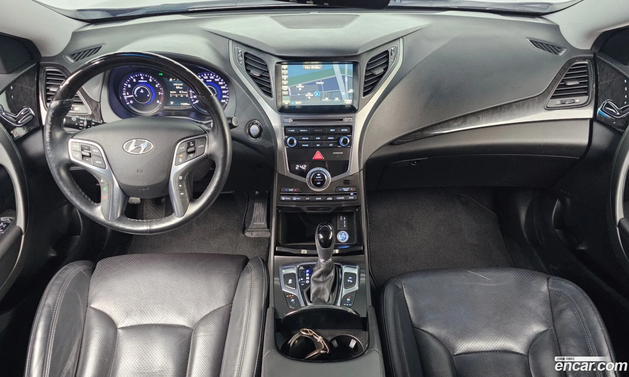 Hyundai Grandeur HG 2015 — 11