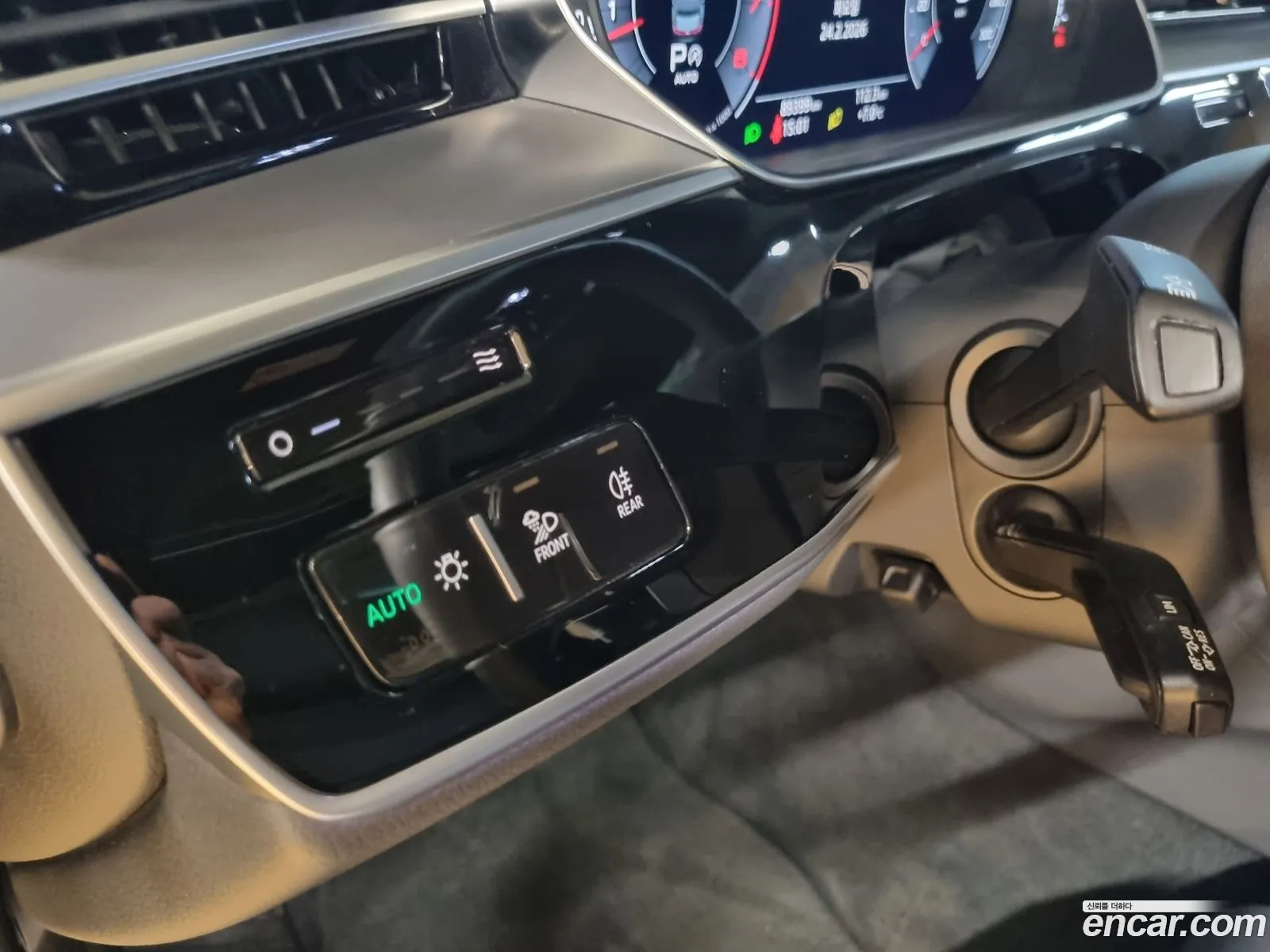 Audi A8 2019 — 10