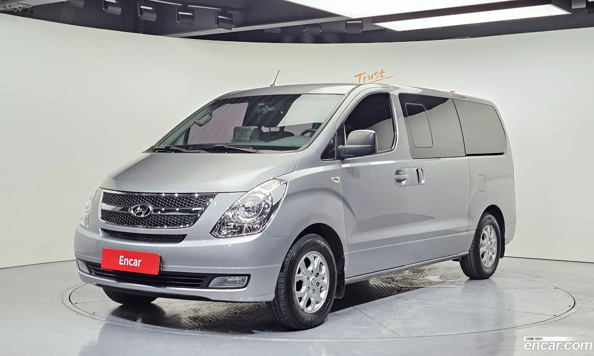 Hyundai Grand Starex 2012 — 12