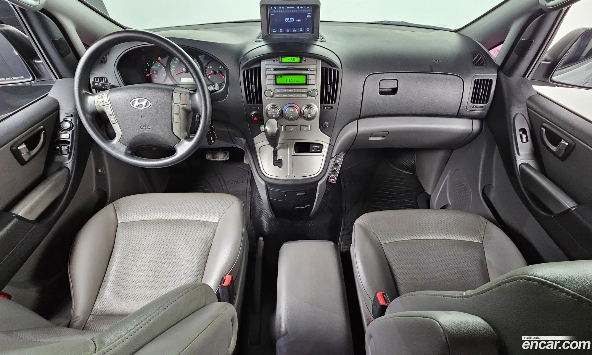 Hyundai Grand Starex 2012 — 5