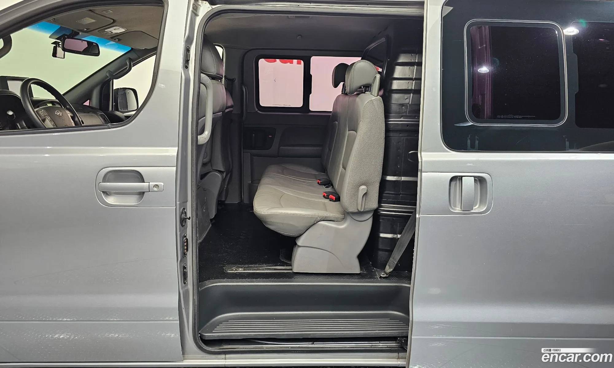 Hyundai Grand Starex 2012 — 4