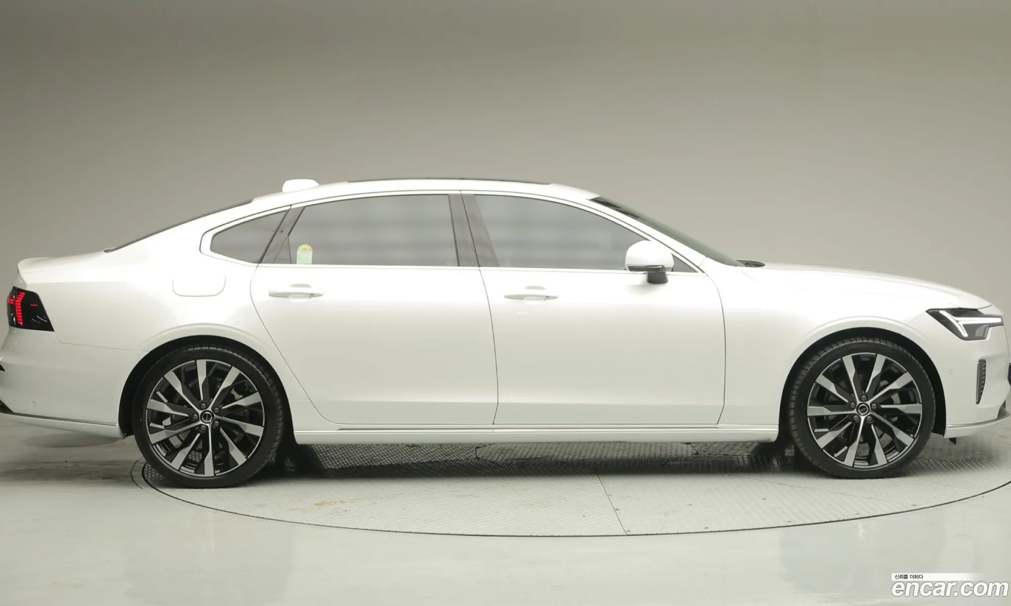 Volvo S90 2025 — 10