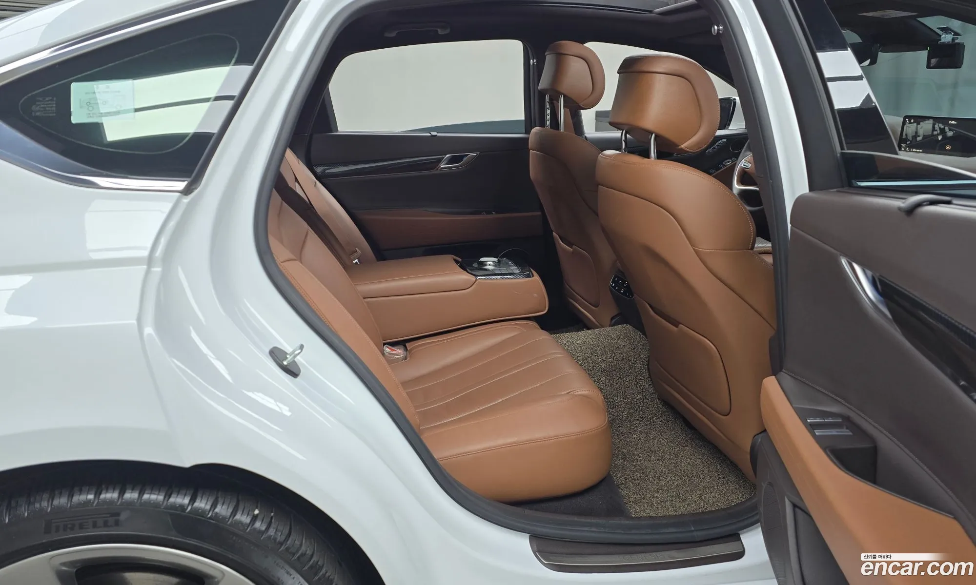 Genesis G80 2022 — 8
