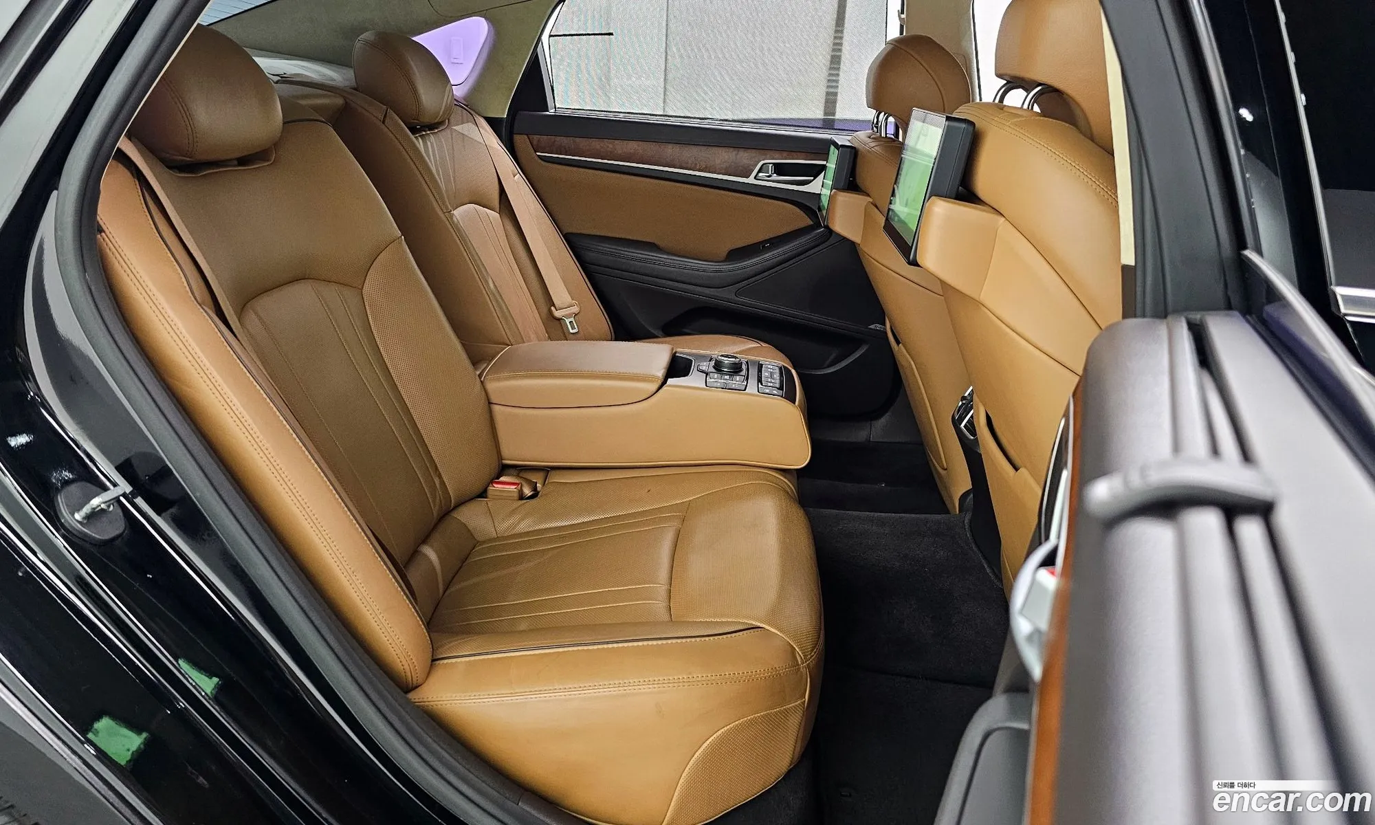 Hyundai Genesis DH 2014 — 14