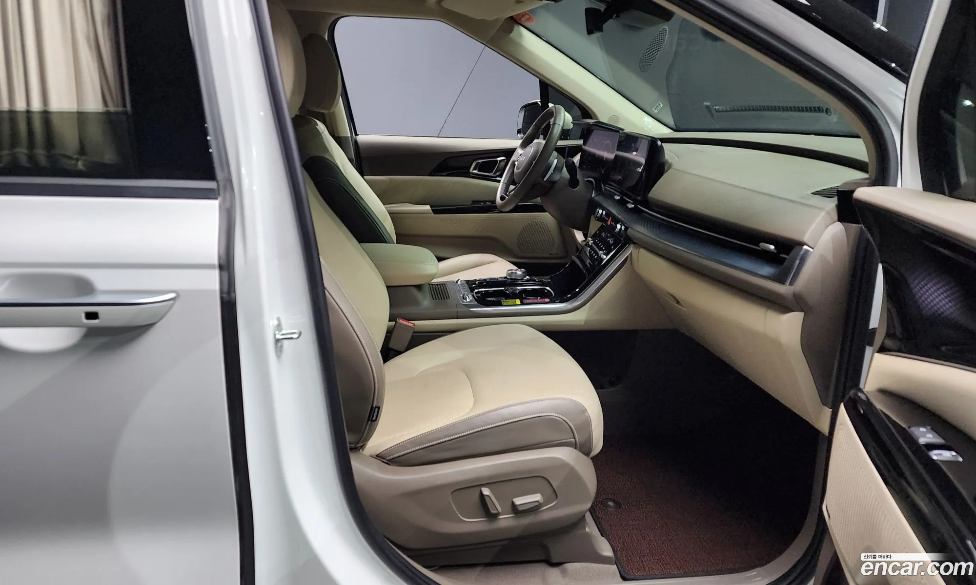 Kia Carnival 2021 KNANE81BBNS138425 — 15