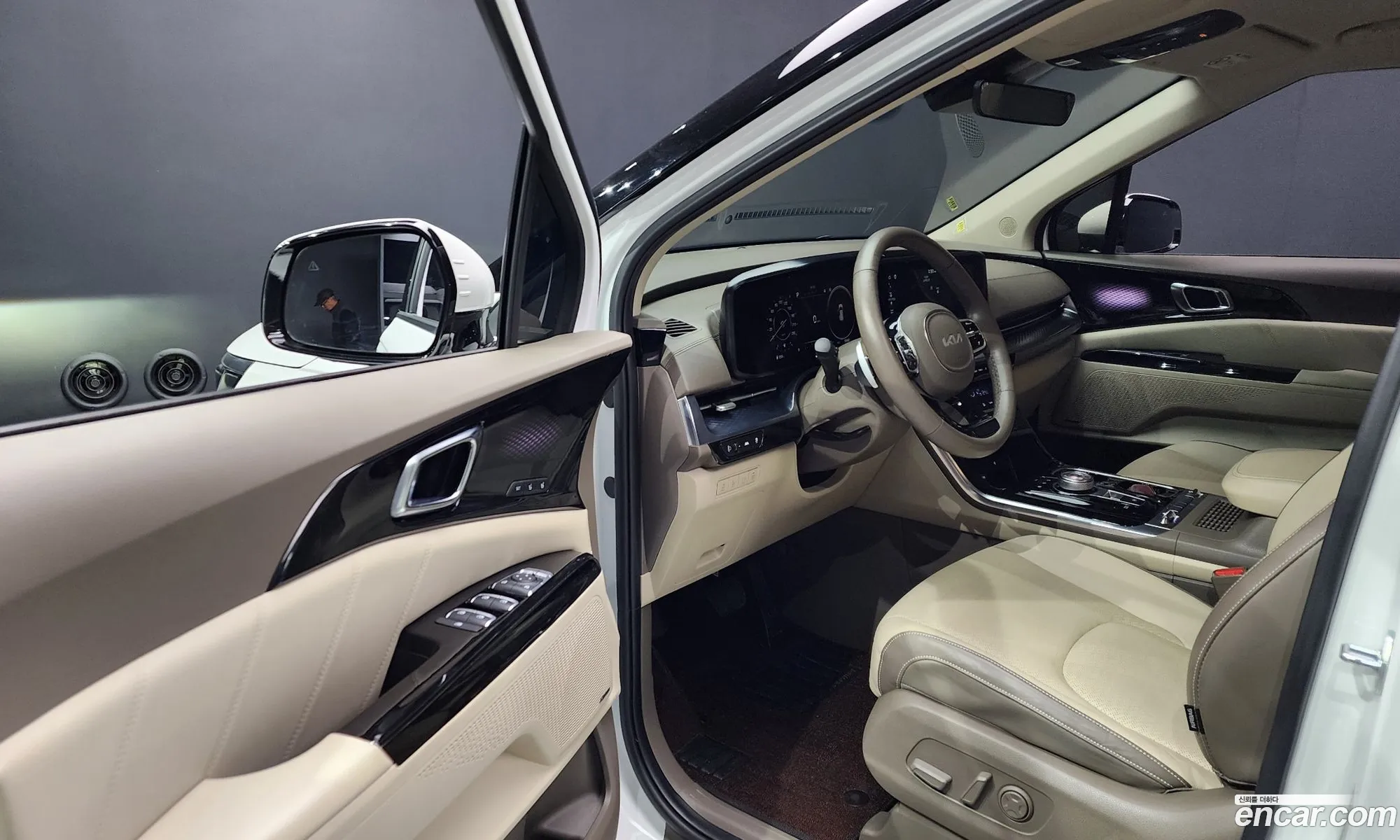 Kia Carnival 2021 KNANE81BBNS138425 — 17