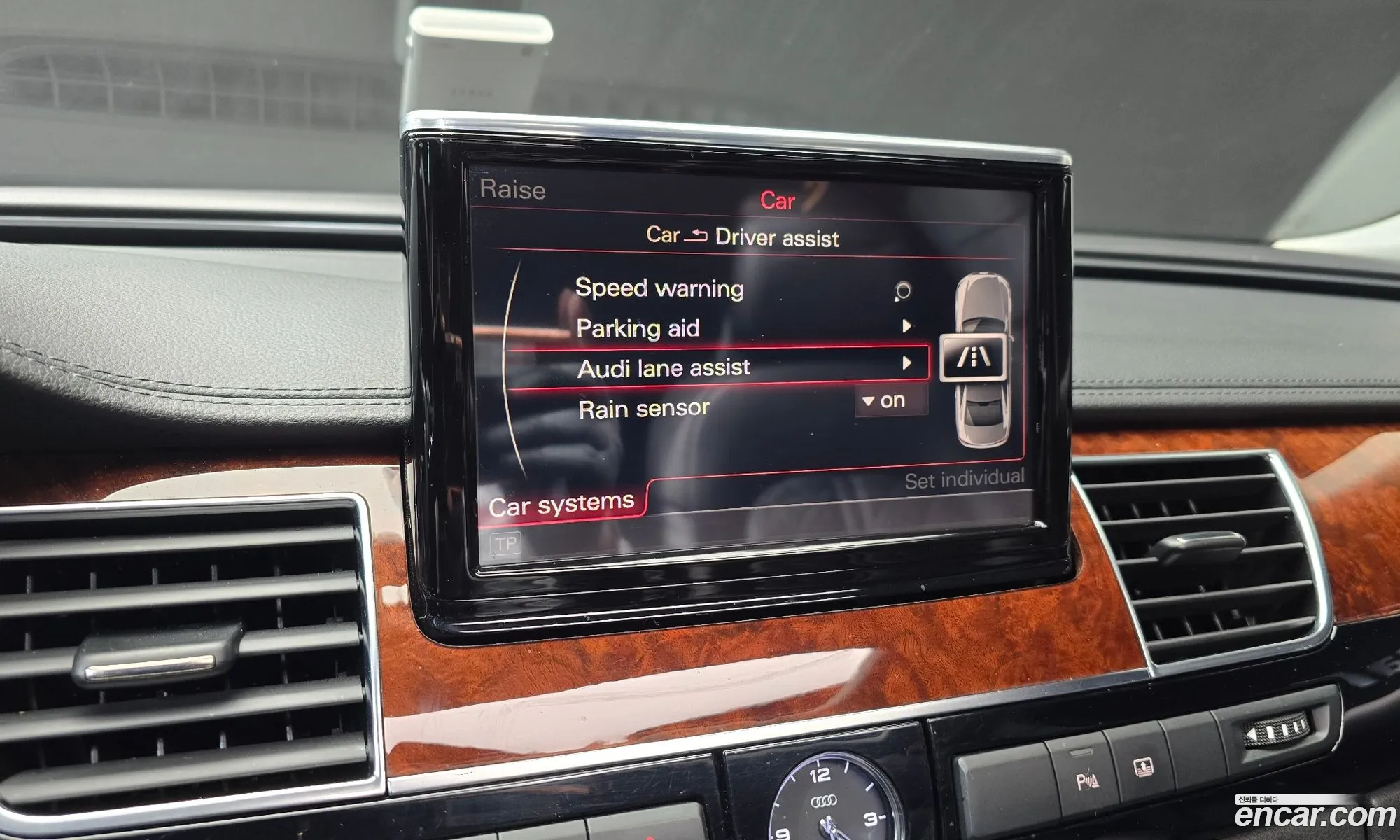 Audi A8 2011 — 9