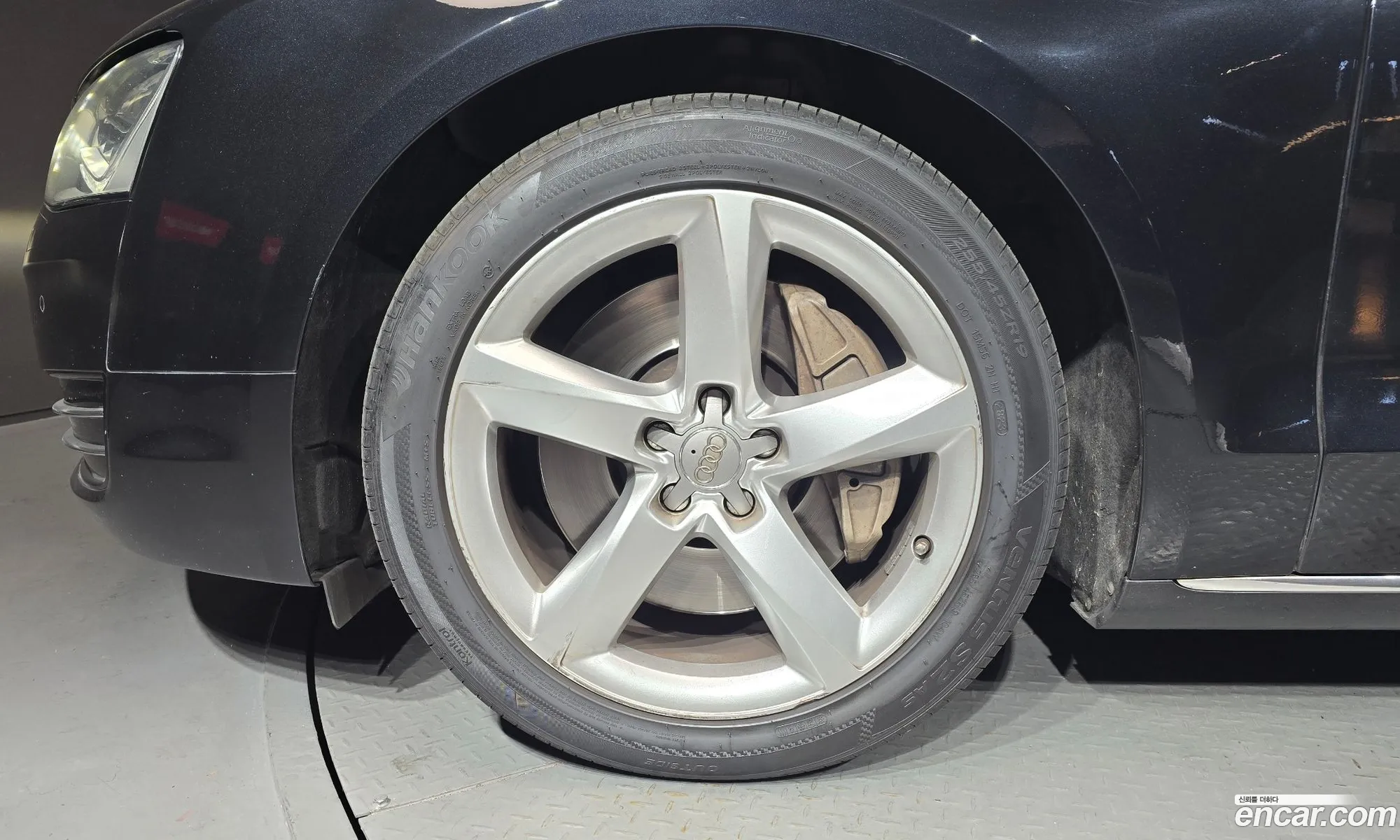 Audi A8 2011 — 3