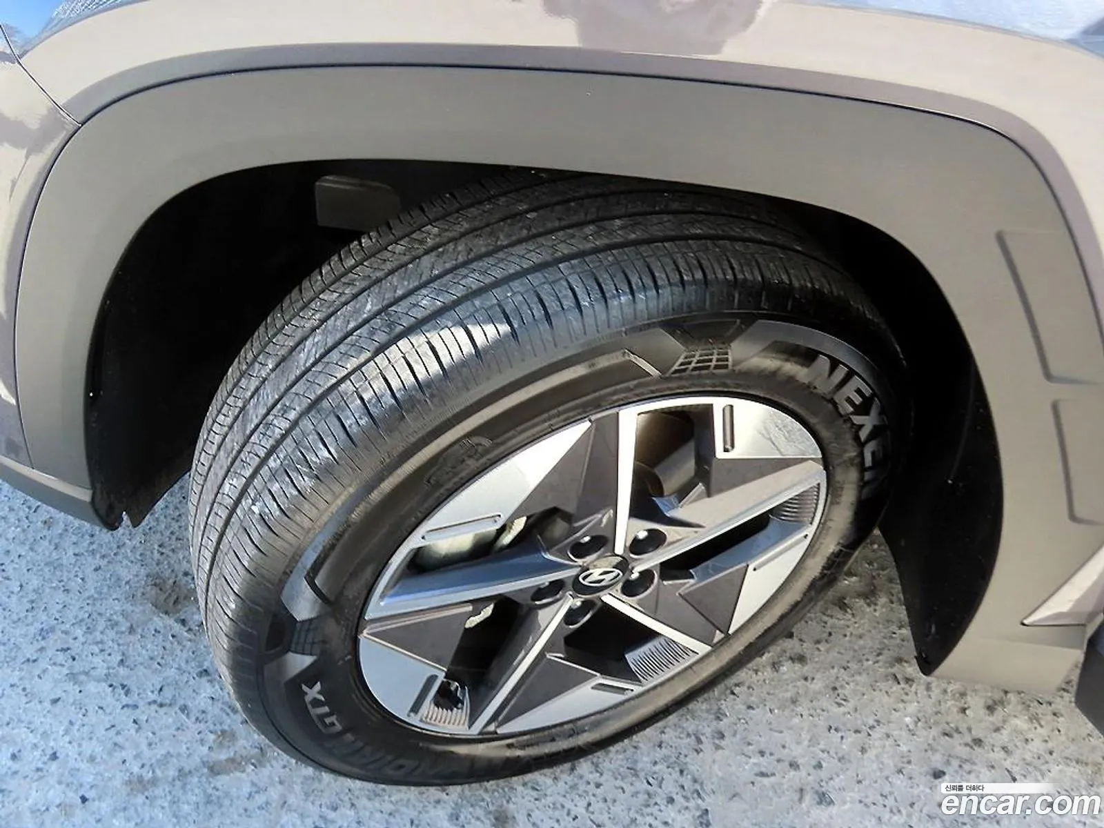 Hyundai Tucson 2024 — 16