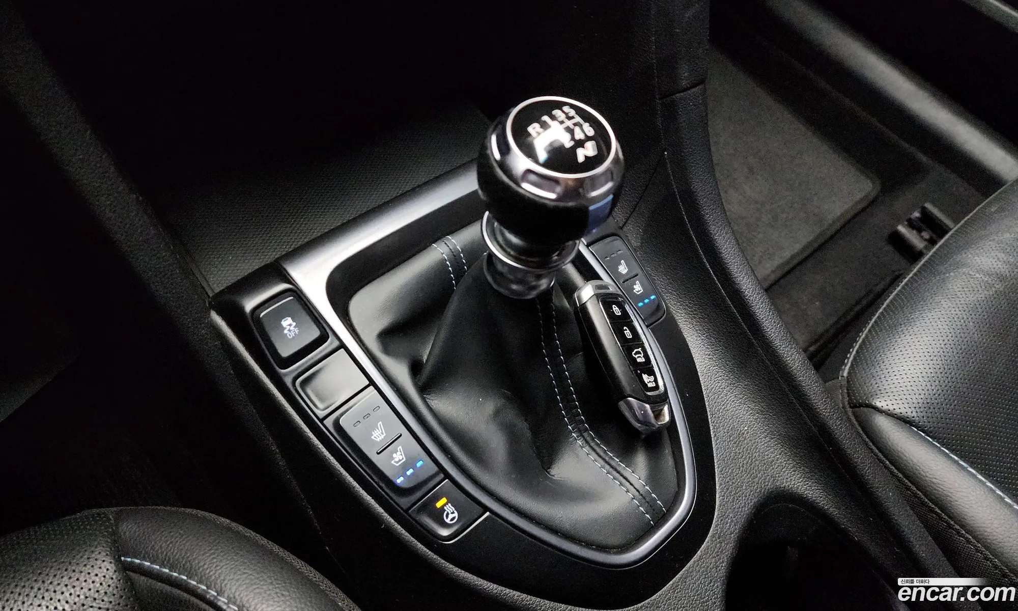 Hyundai Veloster 2019 — 3