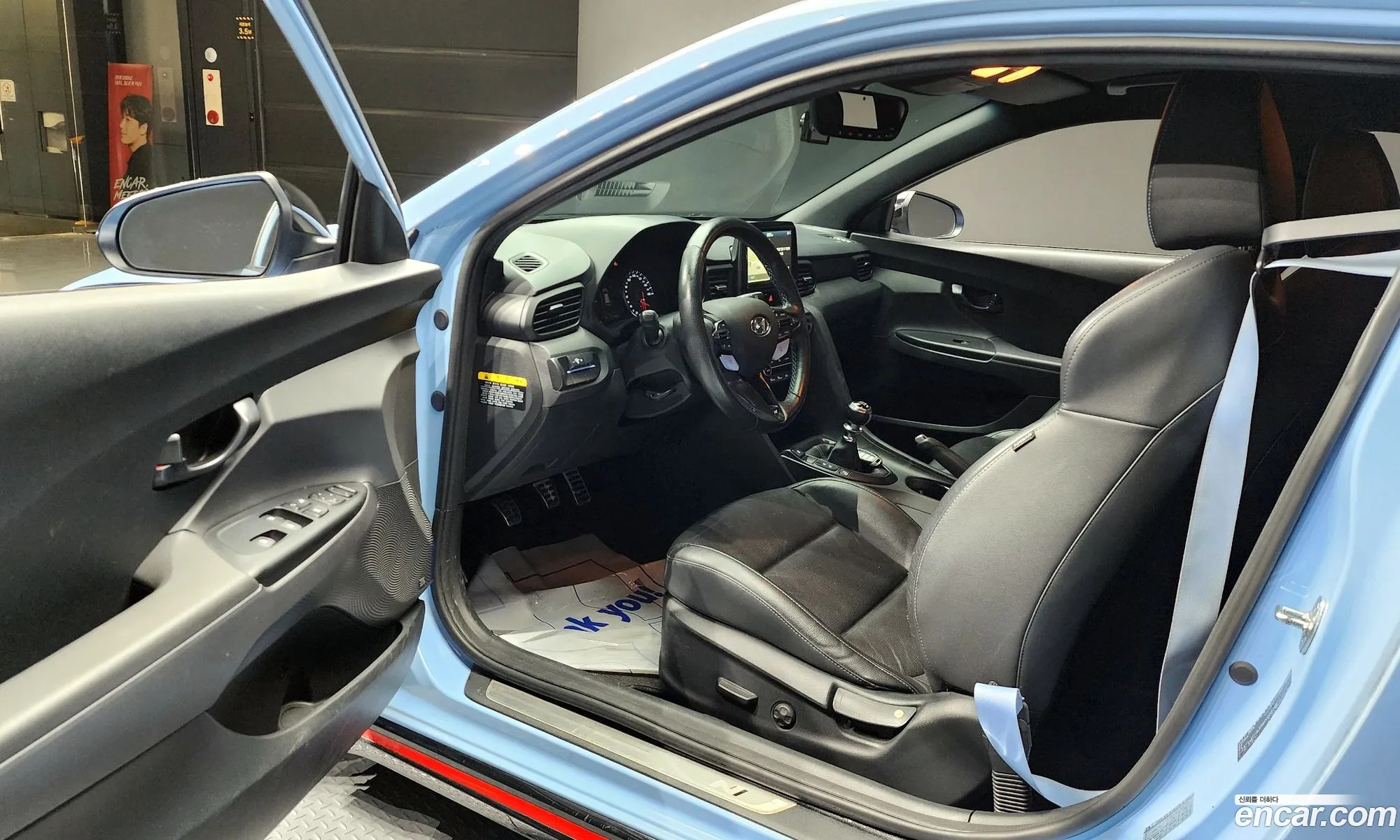 Hyundai Veloster 2019 — 18