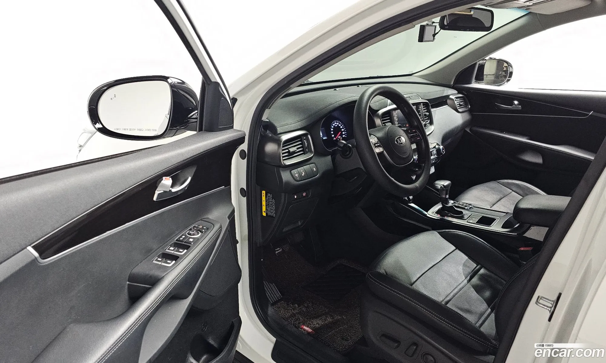 Kia Sorento 2018 KNAPG81BBJA457092 — 17