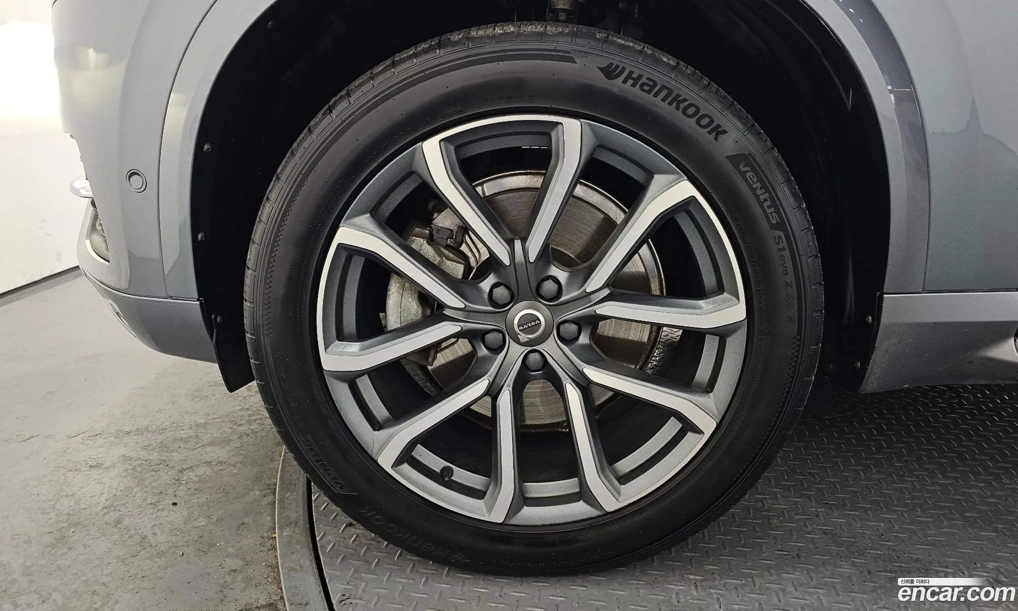 Volvo XC90 2018 YV1LCA22CJ1376937 — 5