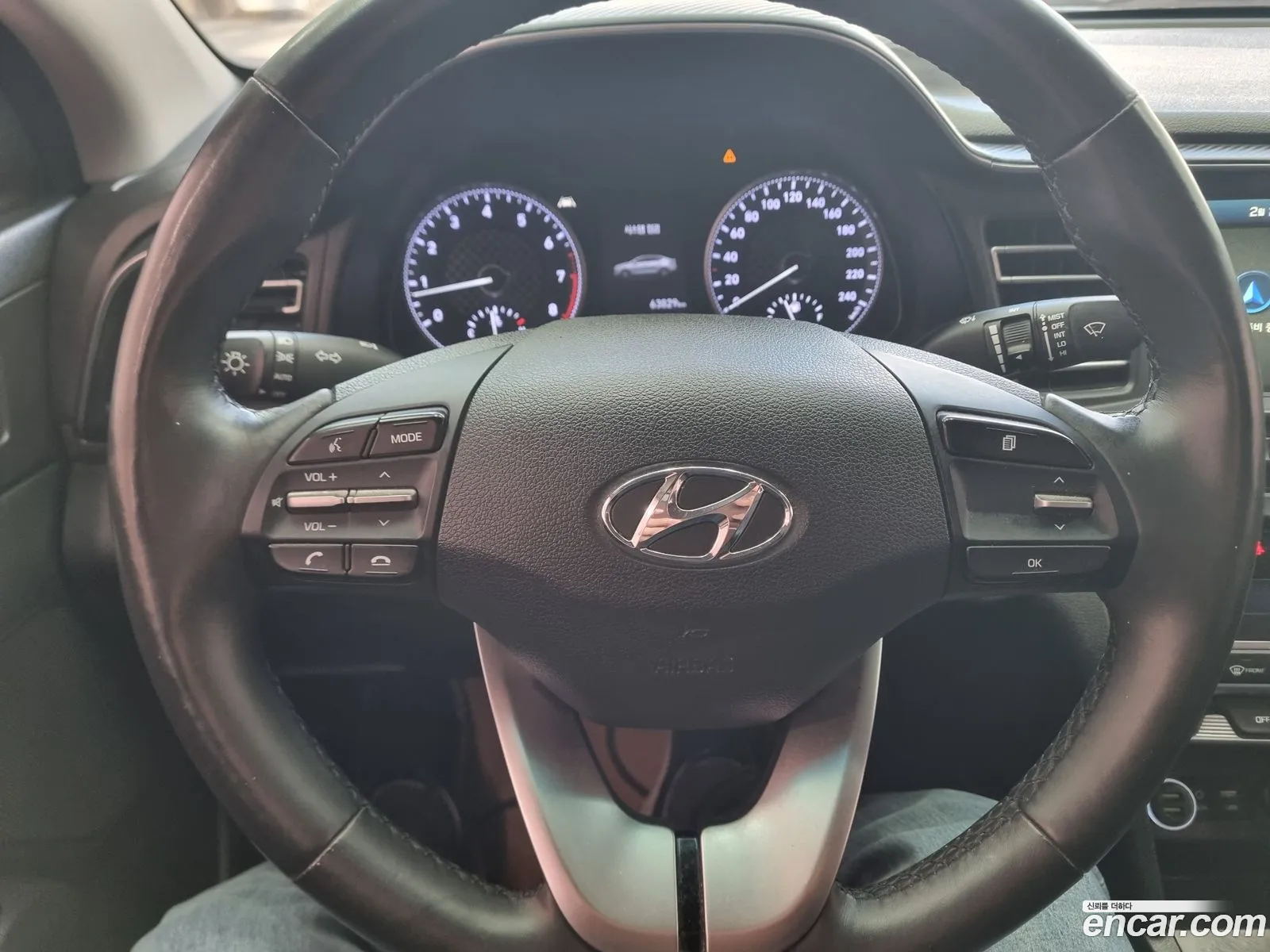 Hyundai Elantra AD 2020 — 15