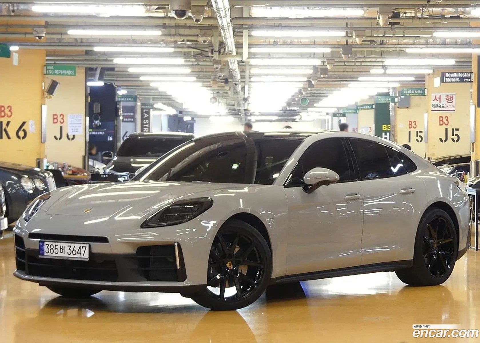 Porsche Panamera 2025 — 18