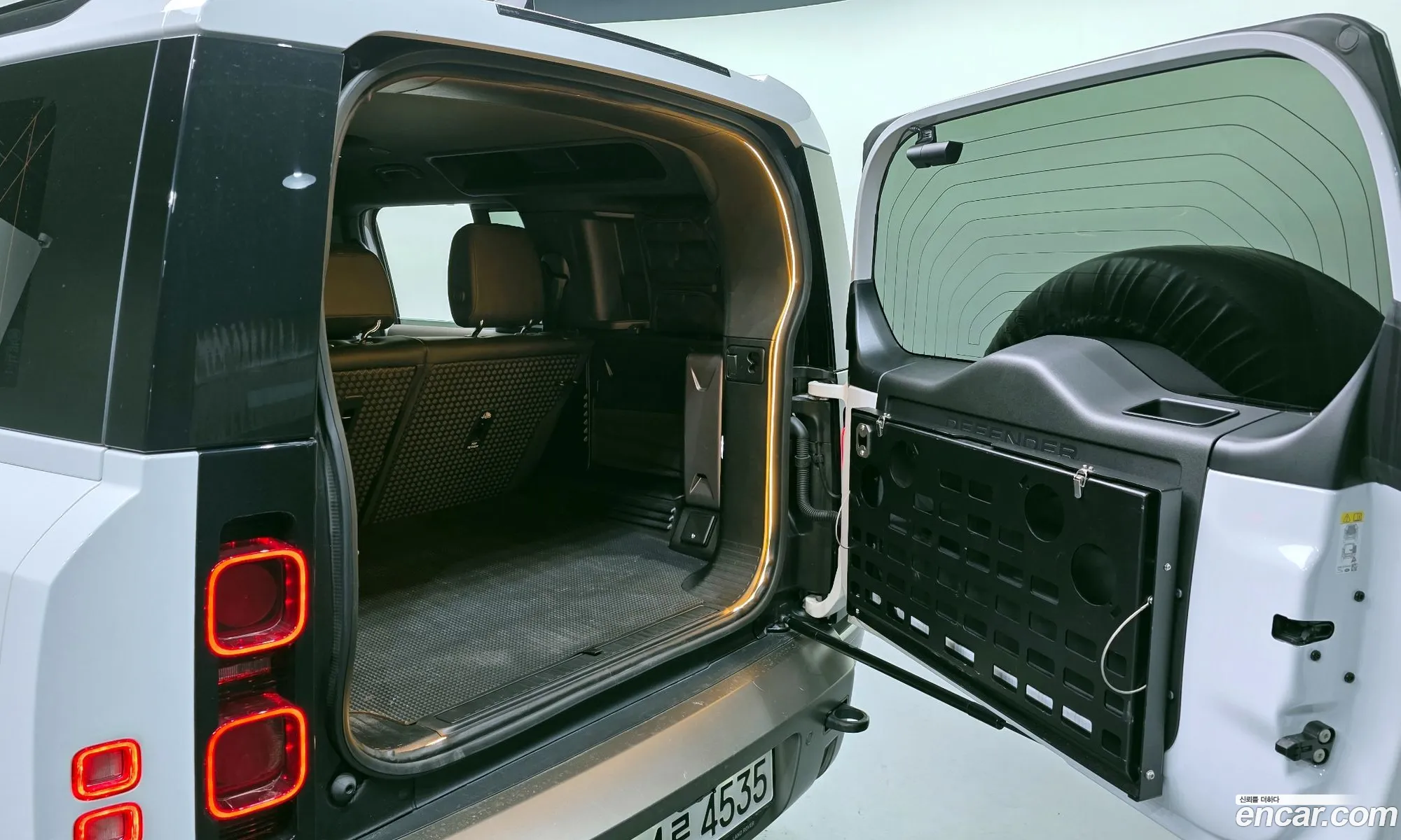 Land Rover Defender 2022 — 15