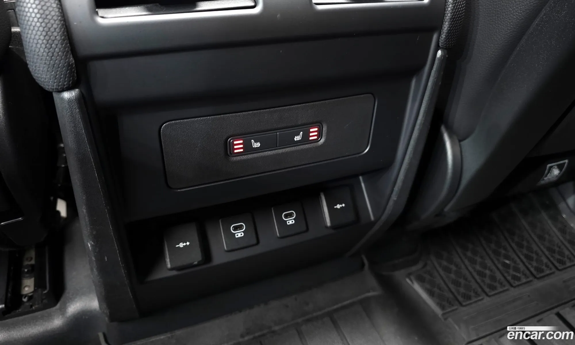 Land Rover Defender 2022 — 3