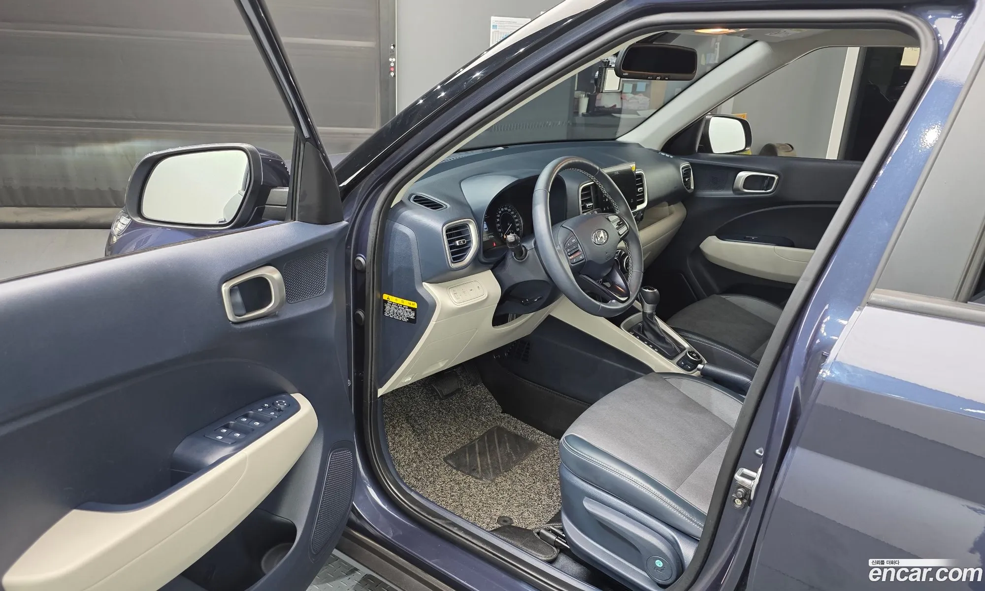 Hyundai Venue 2020 — 19