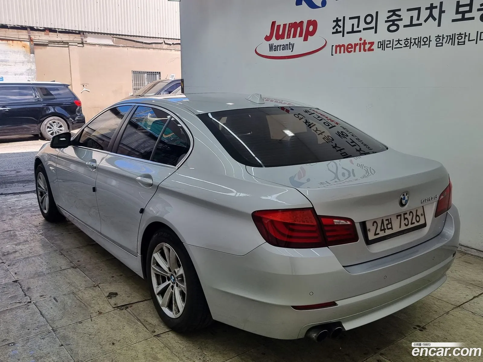 BMW 5 Series 2011 — 4