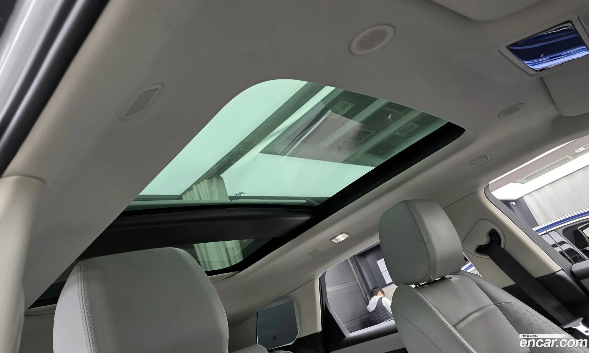 Land Rover Range Rover Evoque 2024 — 8