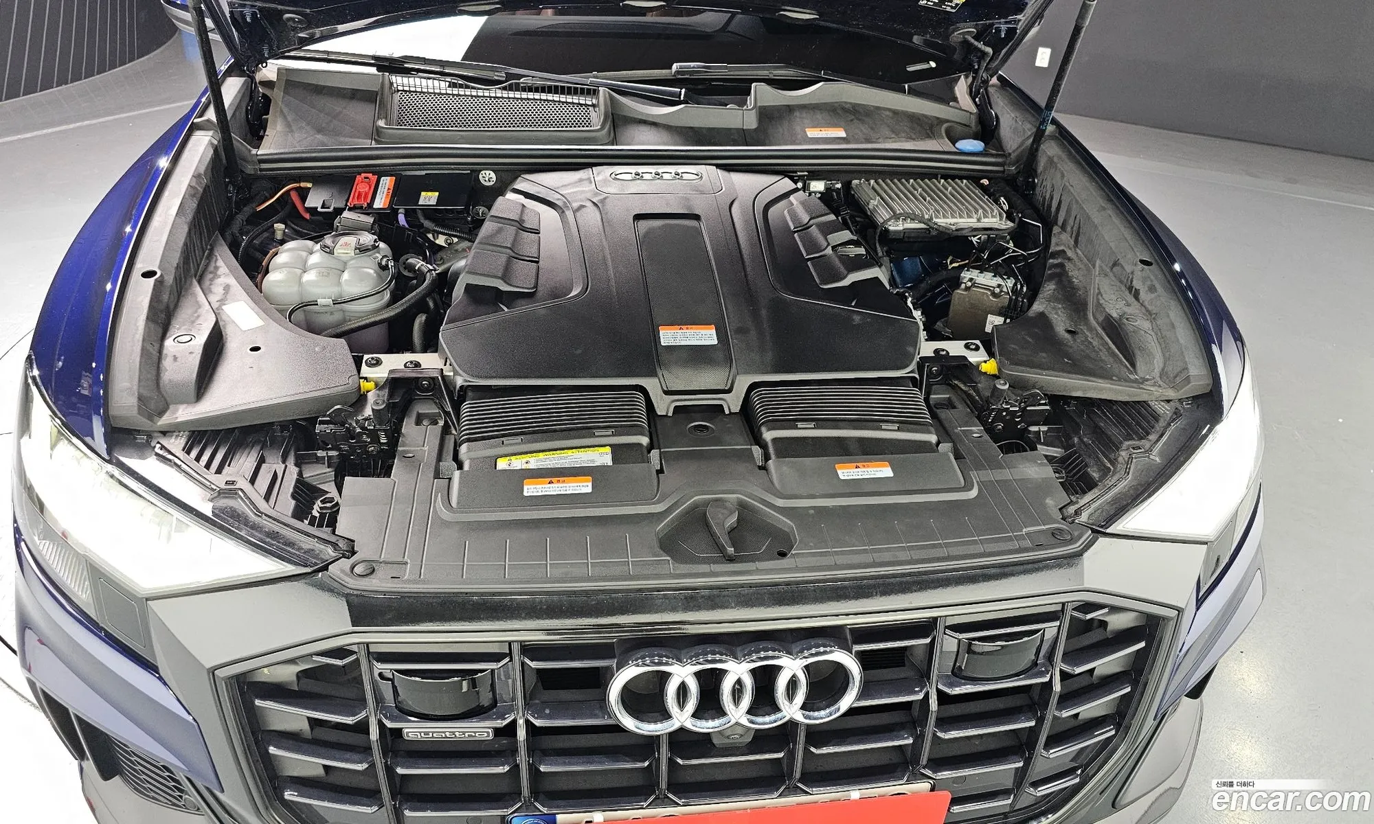 Audi Q8 2021 WAUZZZF1XMD002061 — 4