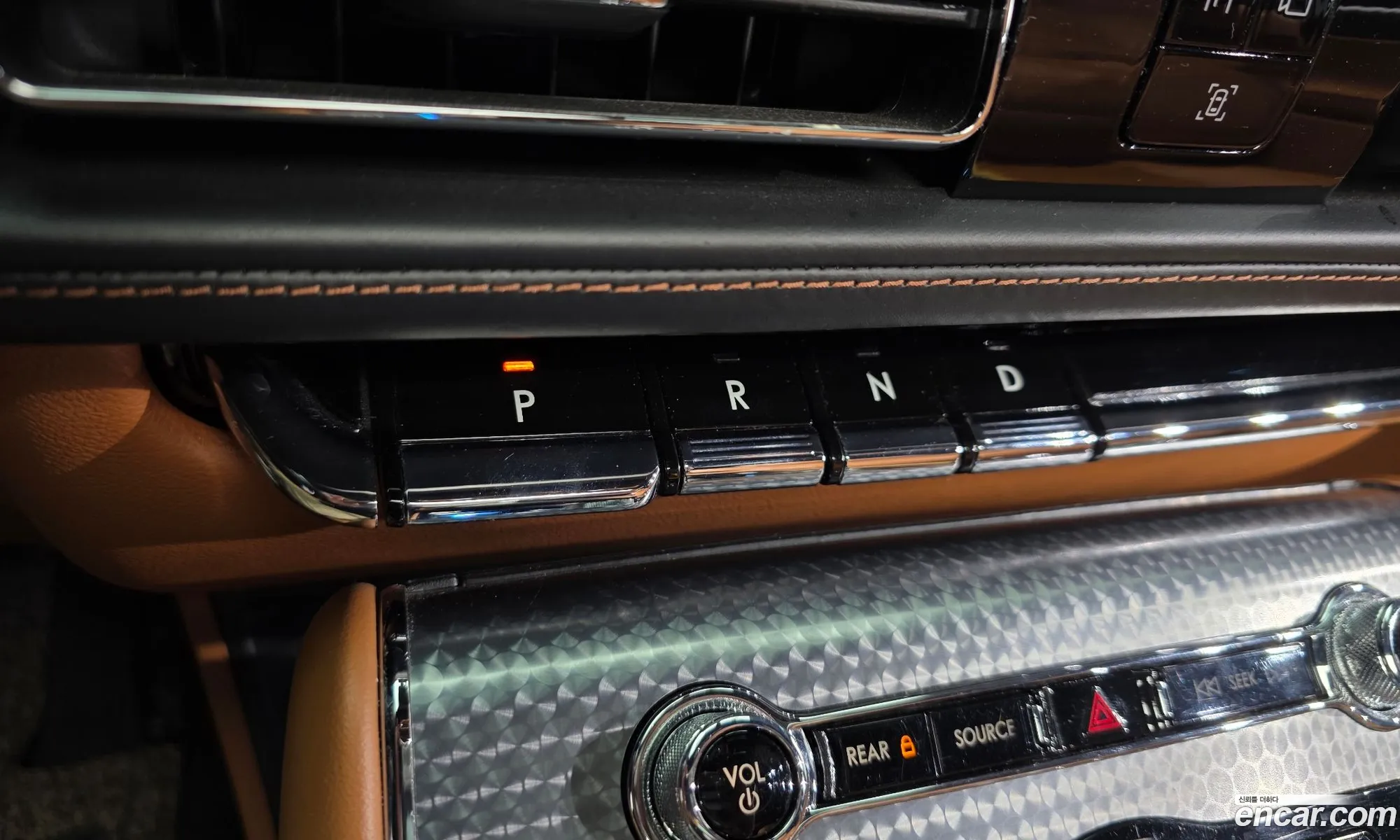 Lincoln Aviator 2021 — 18