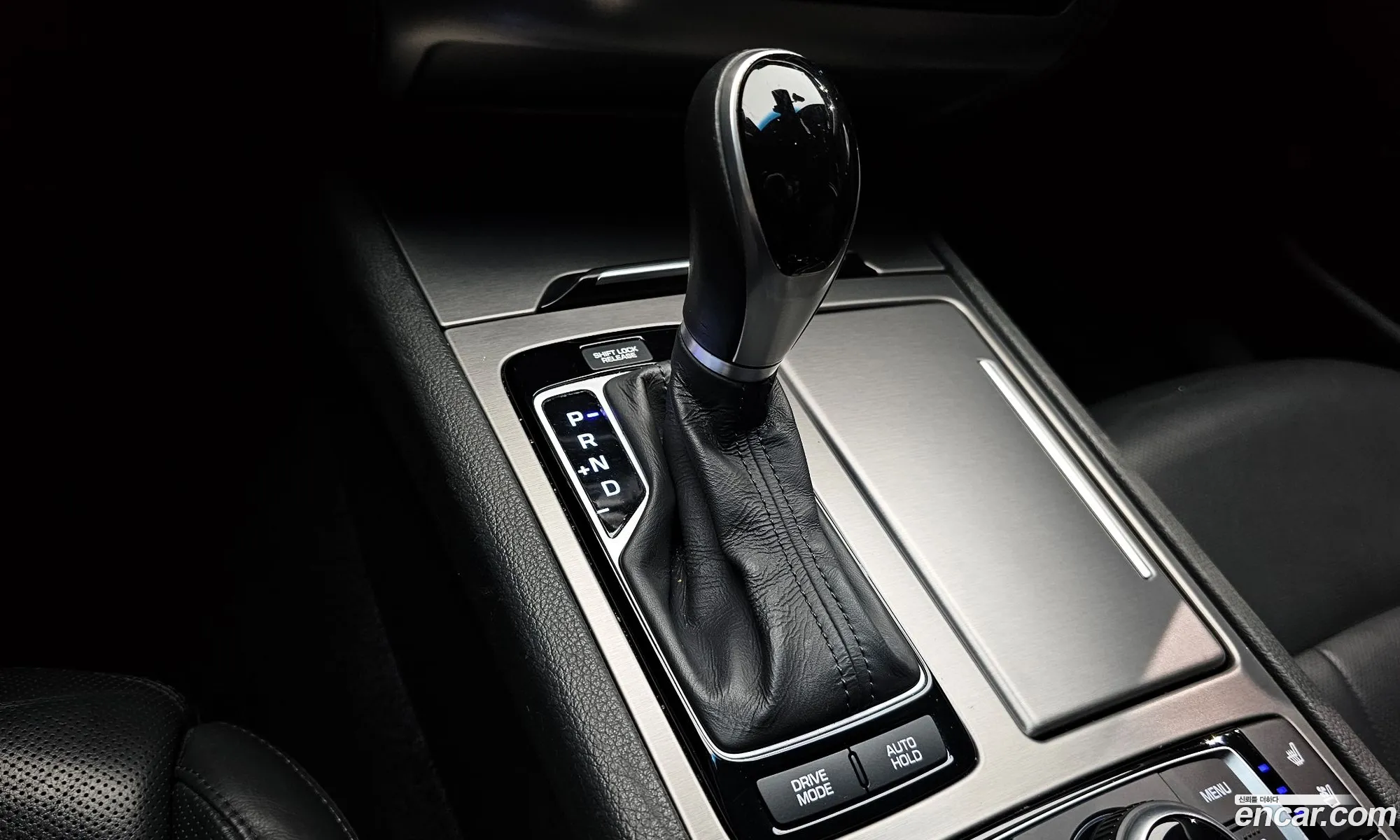 Hyundai Genesis DH 2014 — 14