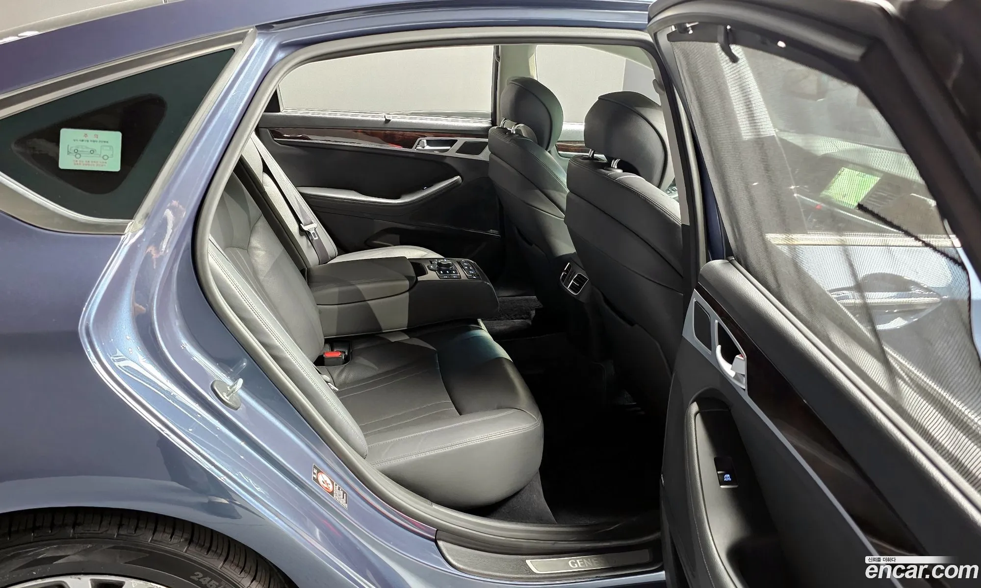 Hyundai Genesis DH 2014 — 19