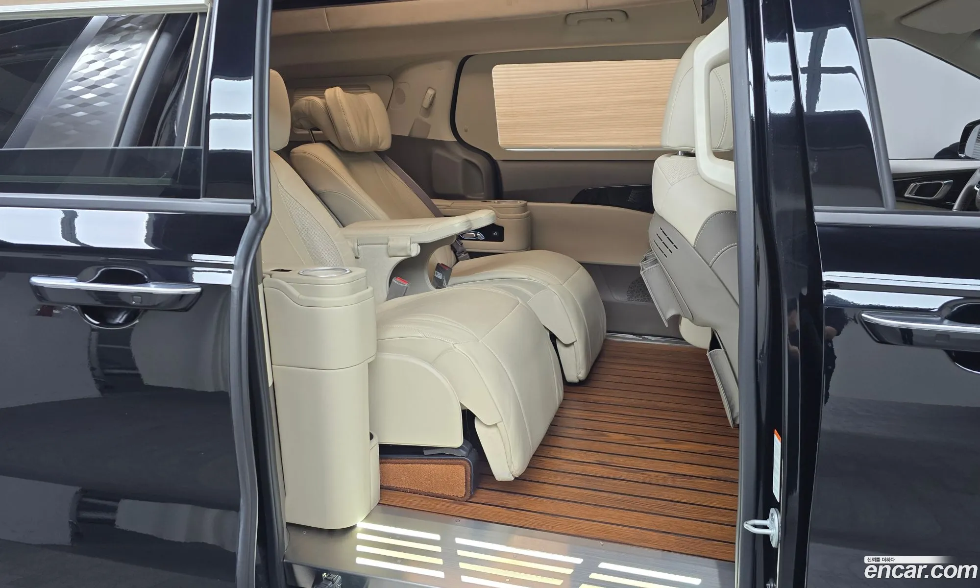 Kia Carnival 2024 — 2