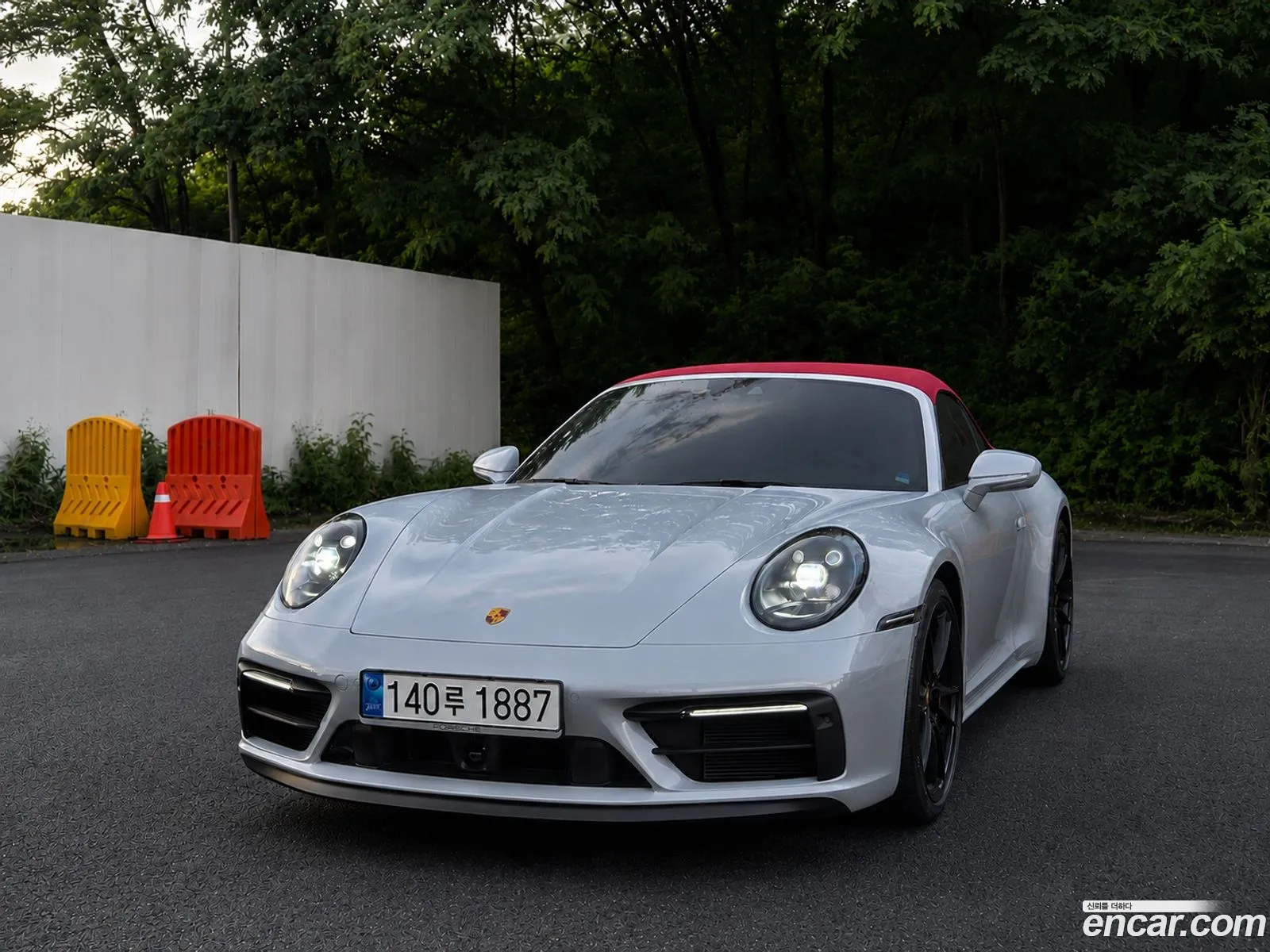 Porsche 911 2023 — 16