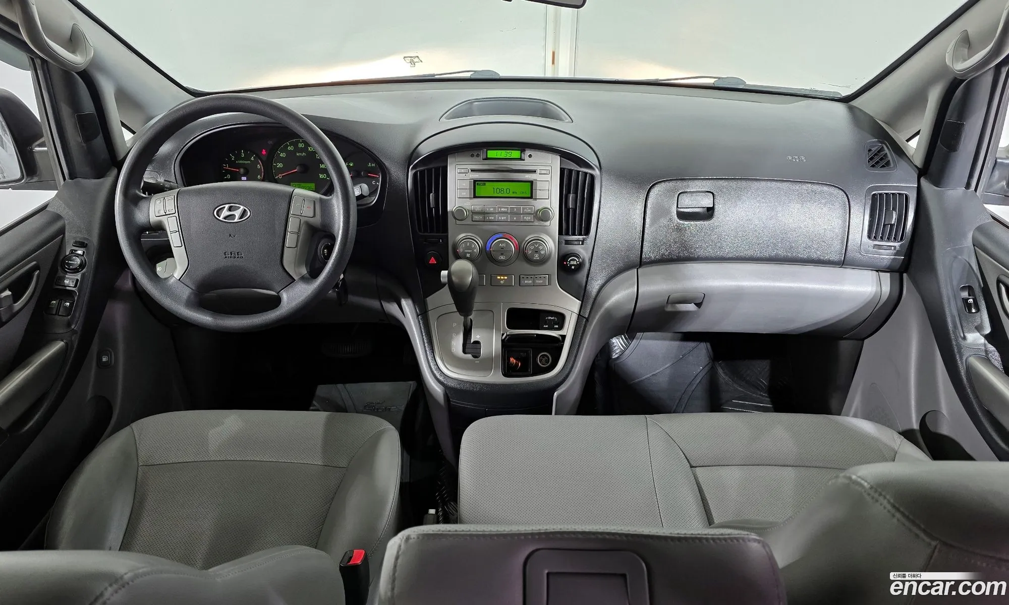 Hyundai Grand Starex 2013 — 8