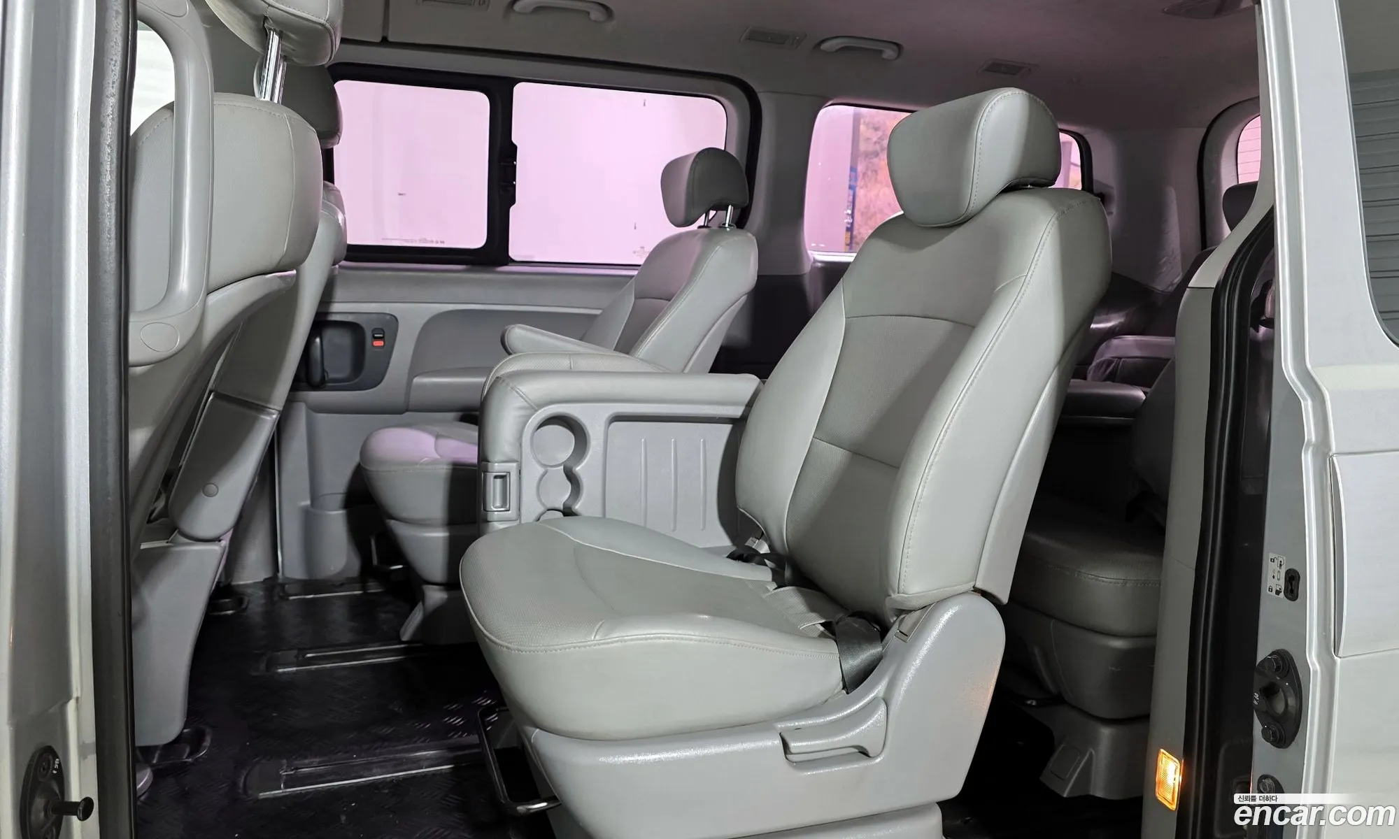 Hyundai Grand Starex 2013 — 3