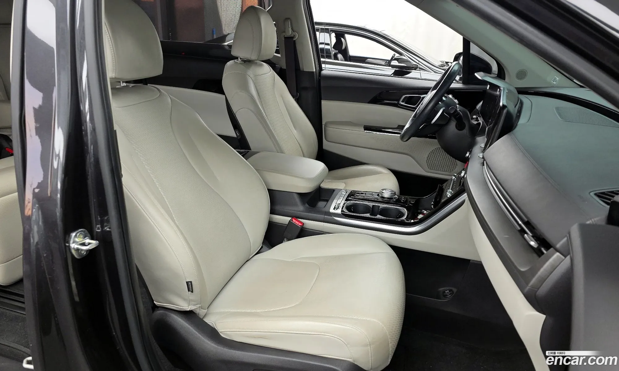 Kia Carnival 2021 KNANC81BBMS098860 — 5