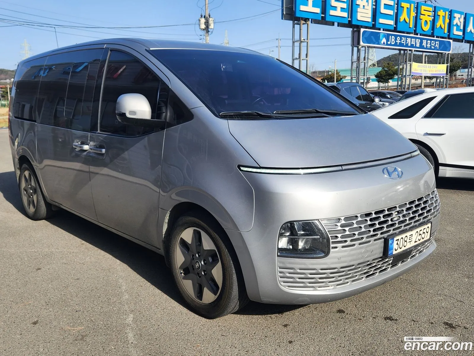 Hyundai Staria 2021 — 2