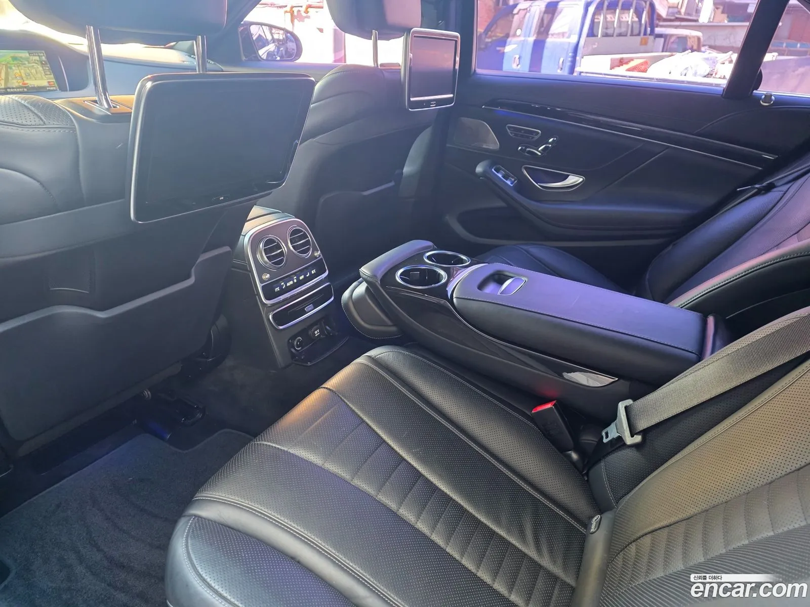 Mercedes-Benz S-Class W222 2015 — 11