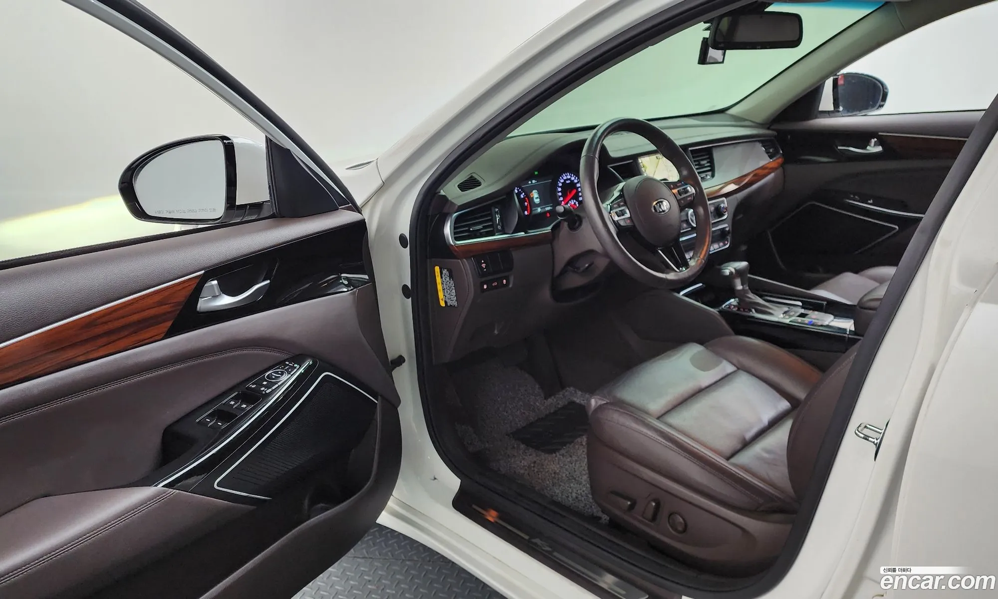 Kia K7 2017 — 19