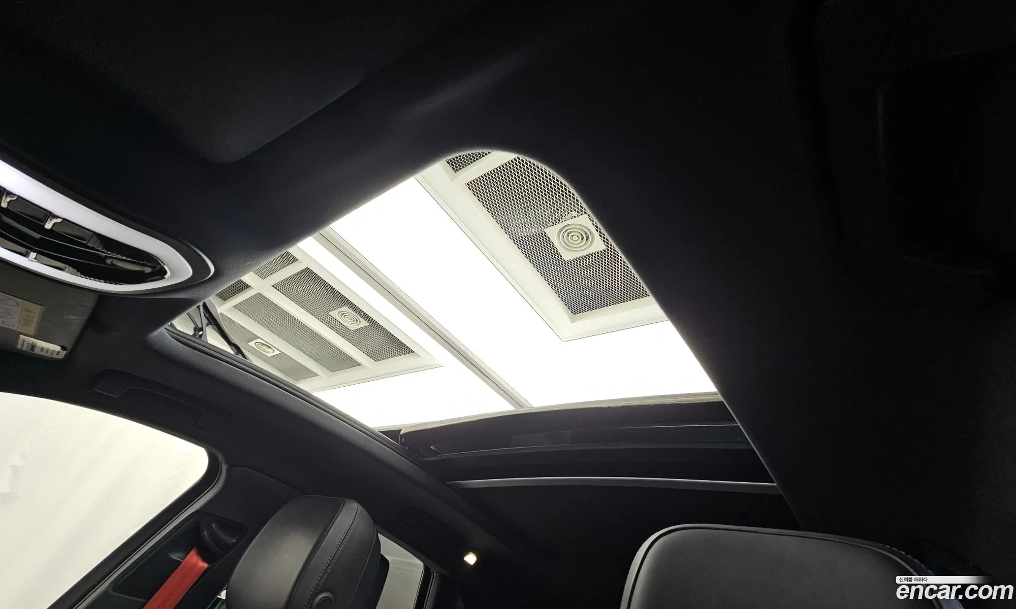 Porsche Macan 2019 WP1AA2956KLB14807 — 16