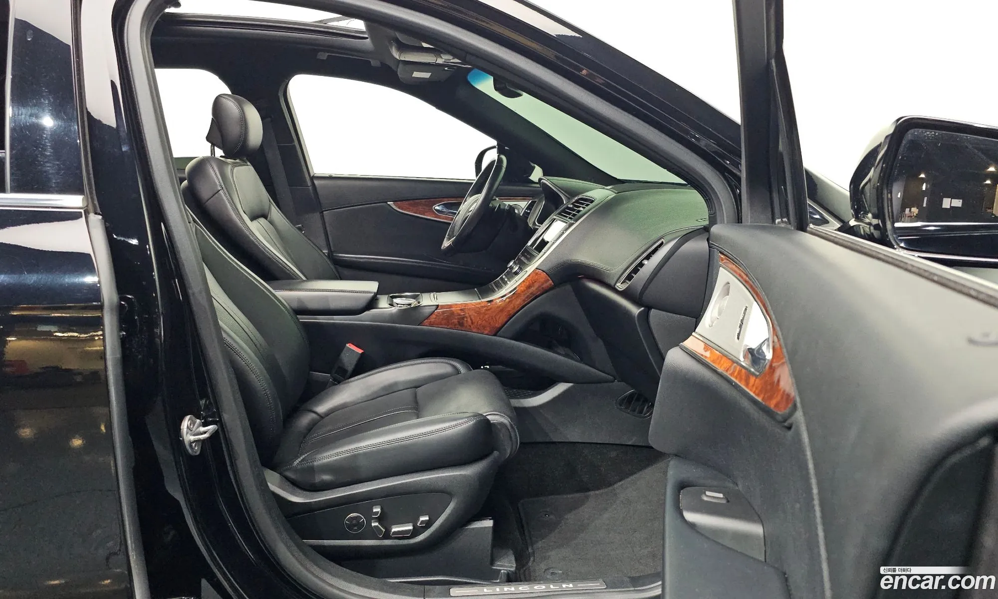 Lincoln MKX 2018 2LMPJ8LP7JBL44198 — 8