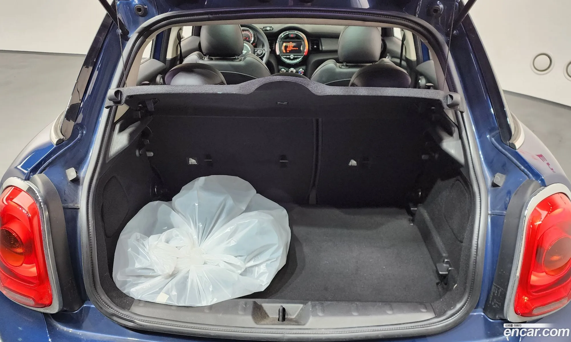 Mini Cooper D 2015 — 17