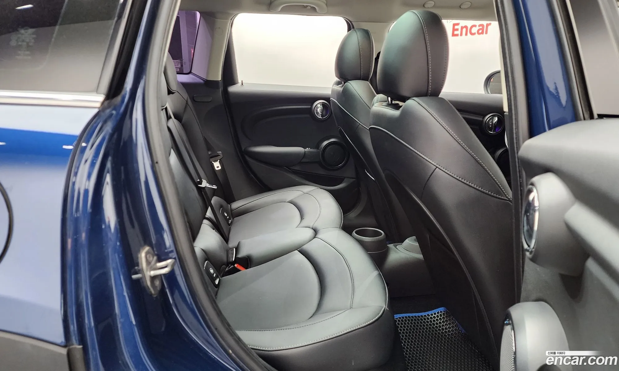 Mini Cooper D 2015 — 12