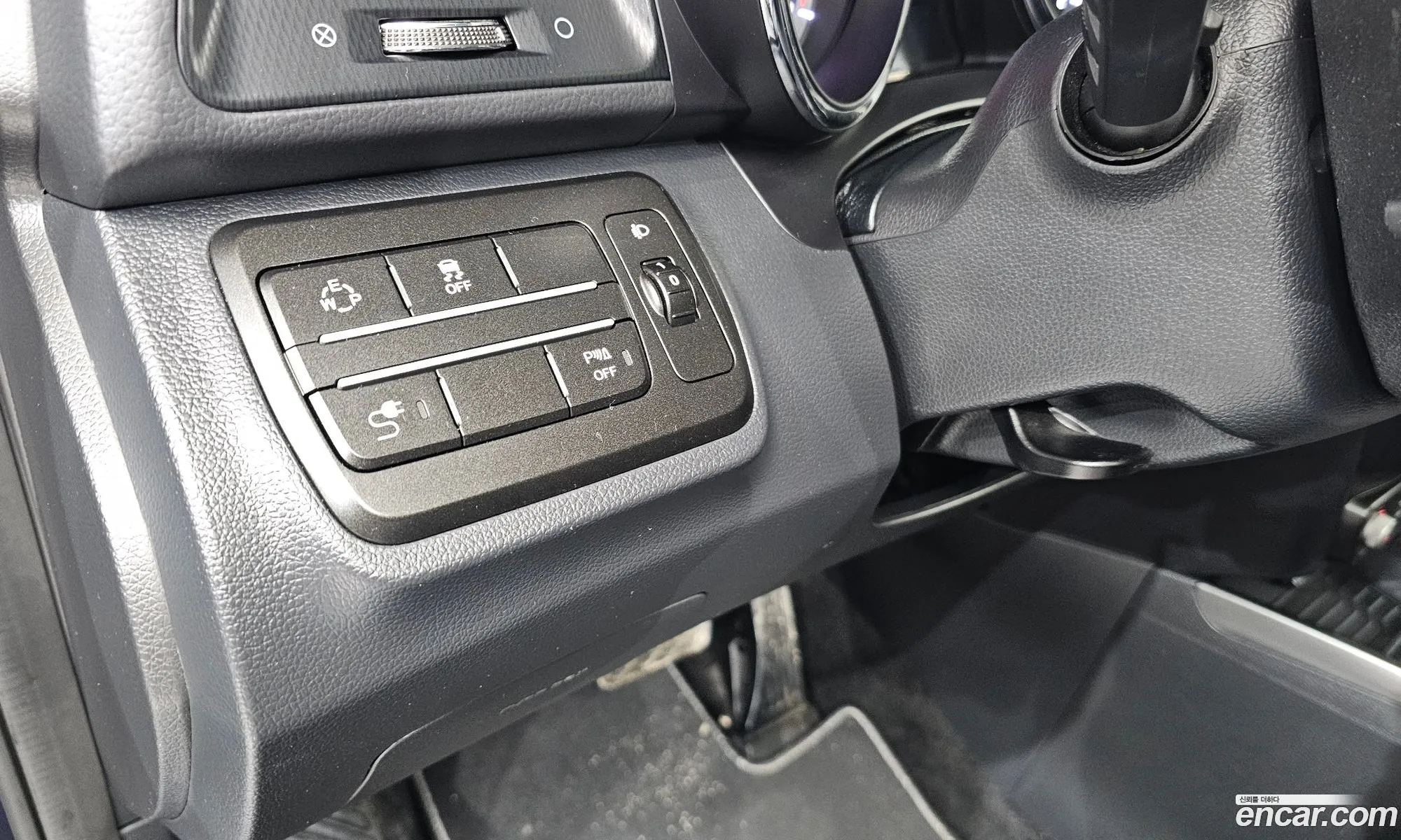 KG Mobility (SsangYong) Tivoli Air 2017 — 11