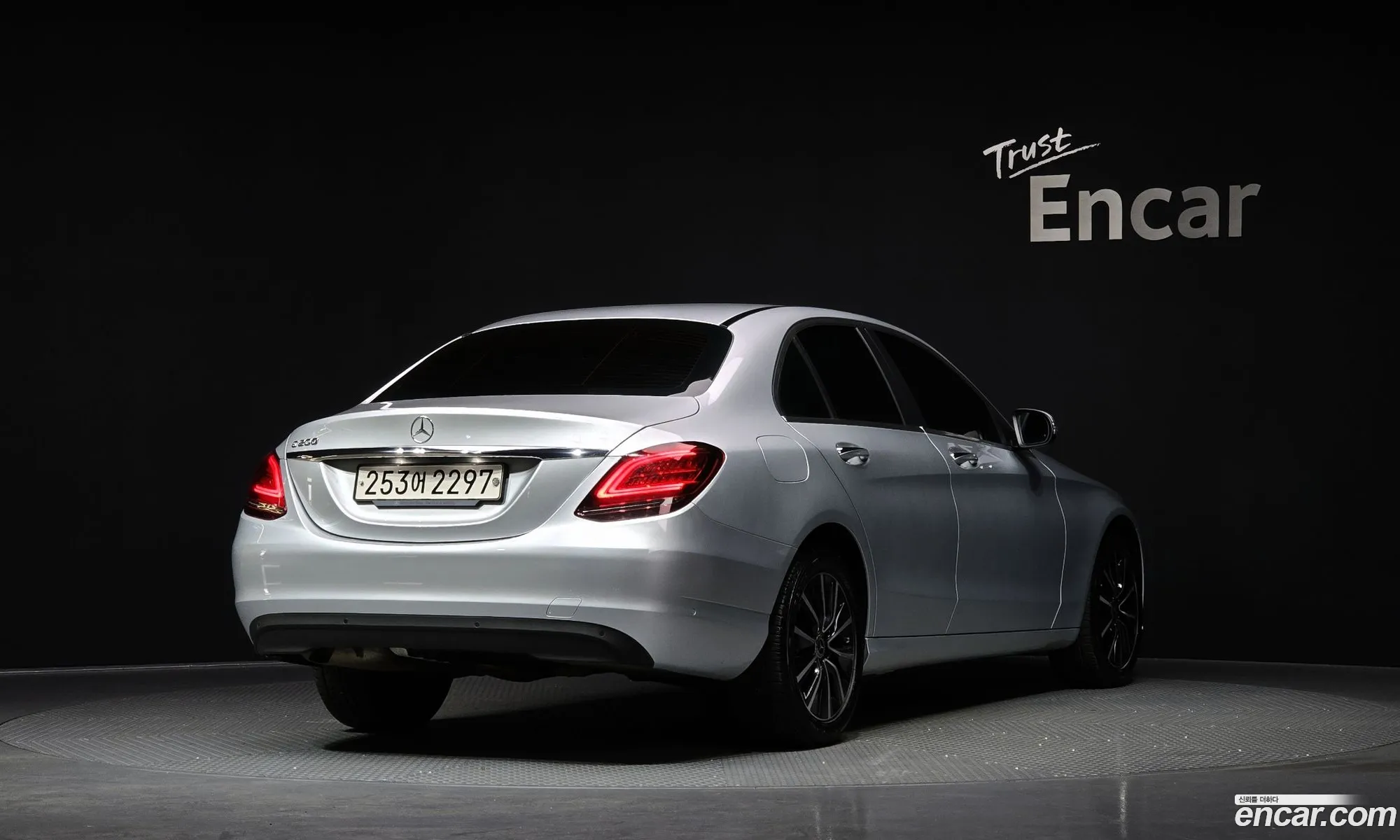 Mercedes-Benz C-Class W205 2019 — 10