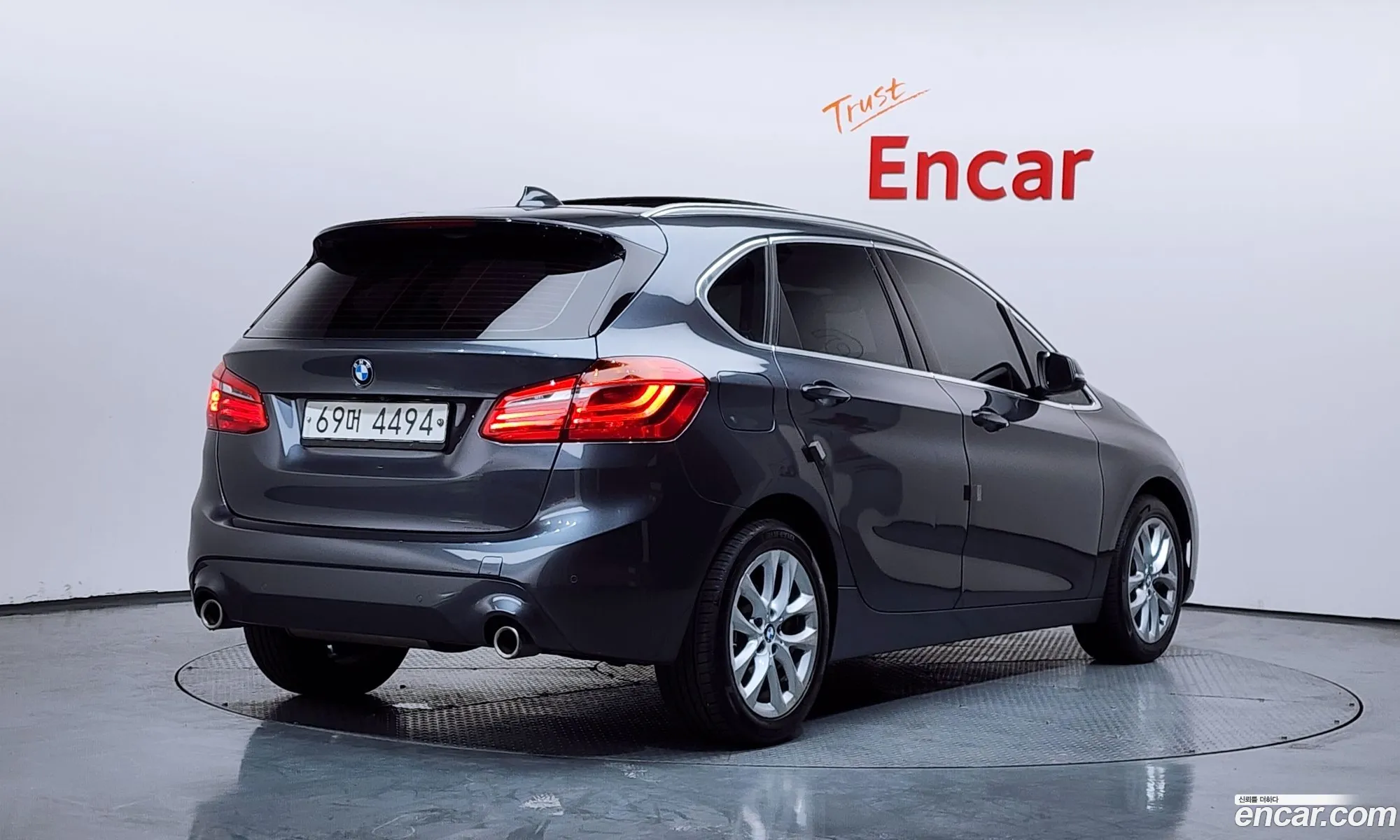 BMW 2 Series Active Tourer 2019 — 17