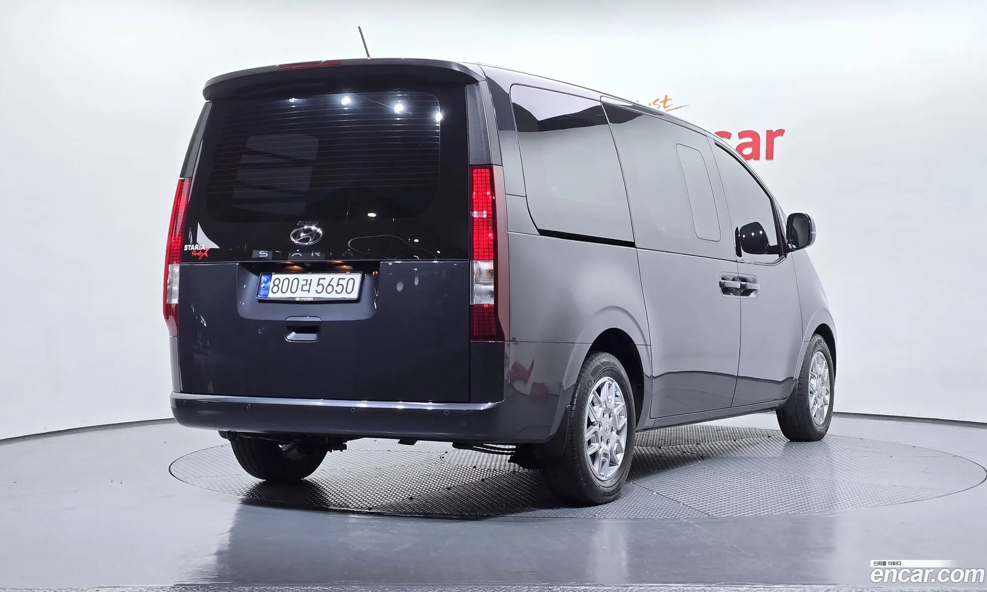 Hyundai Staria 2023 — 13