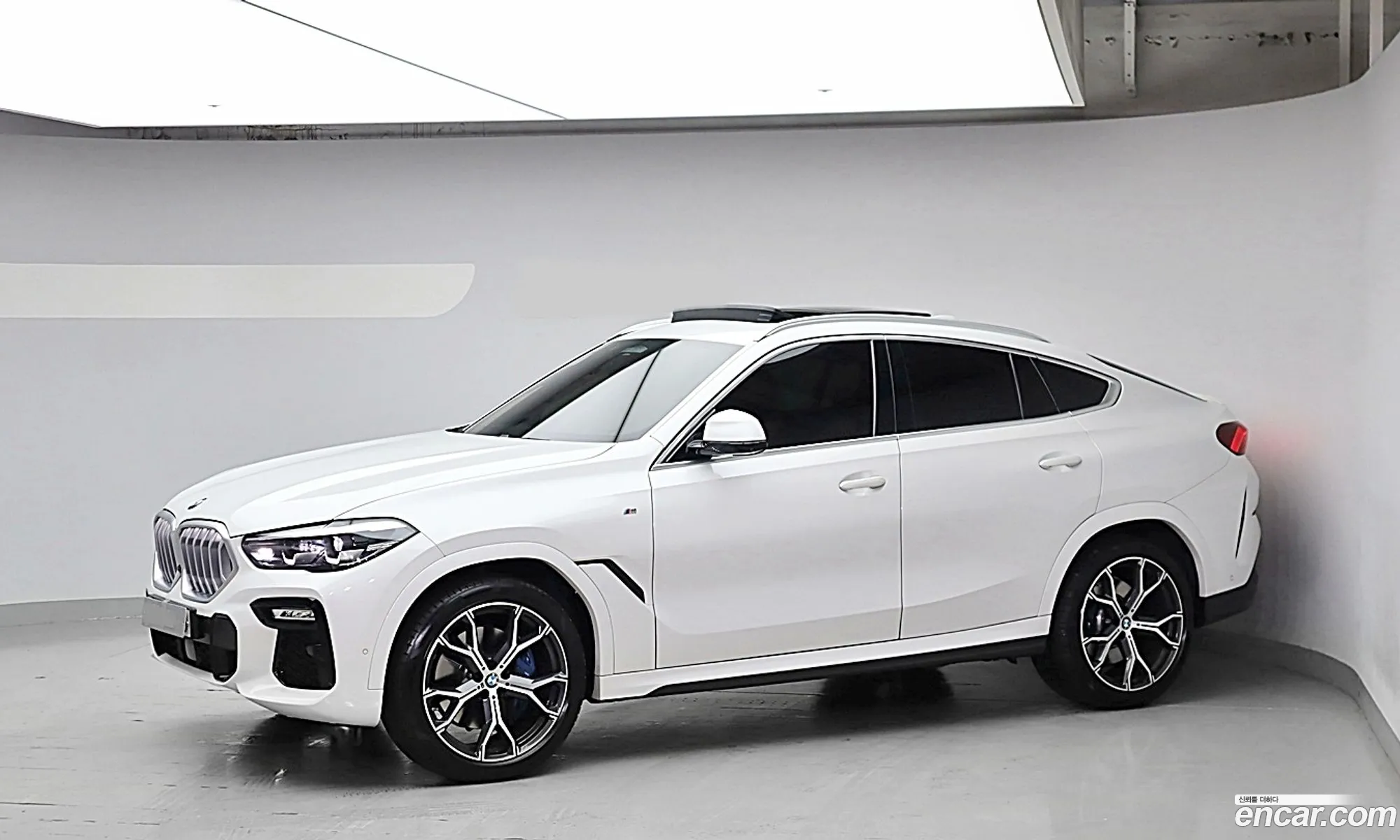 BMW X6 2021 — 8
