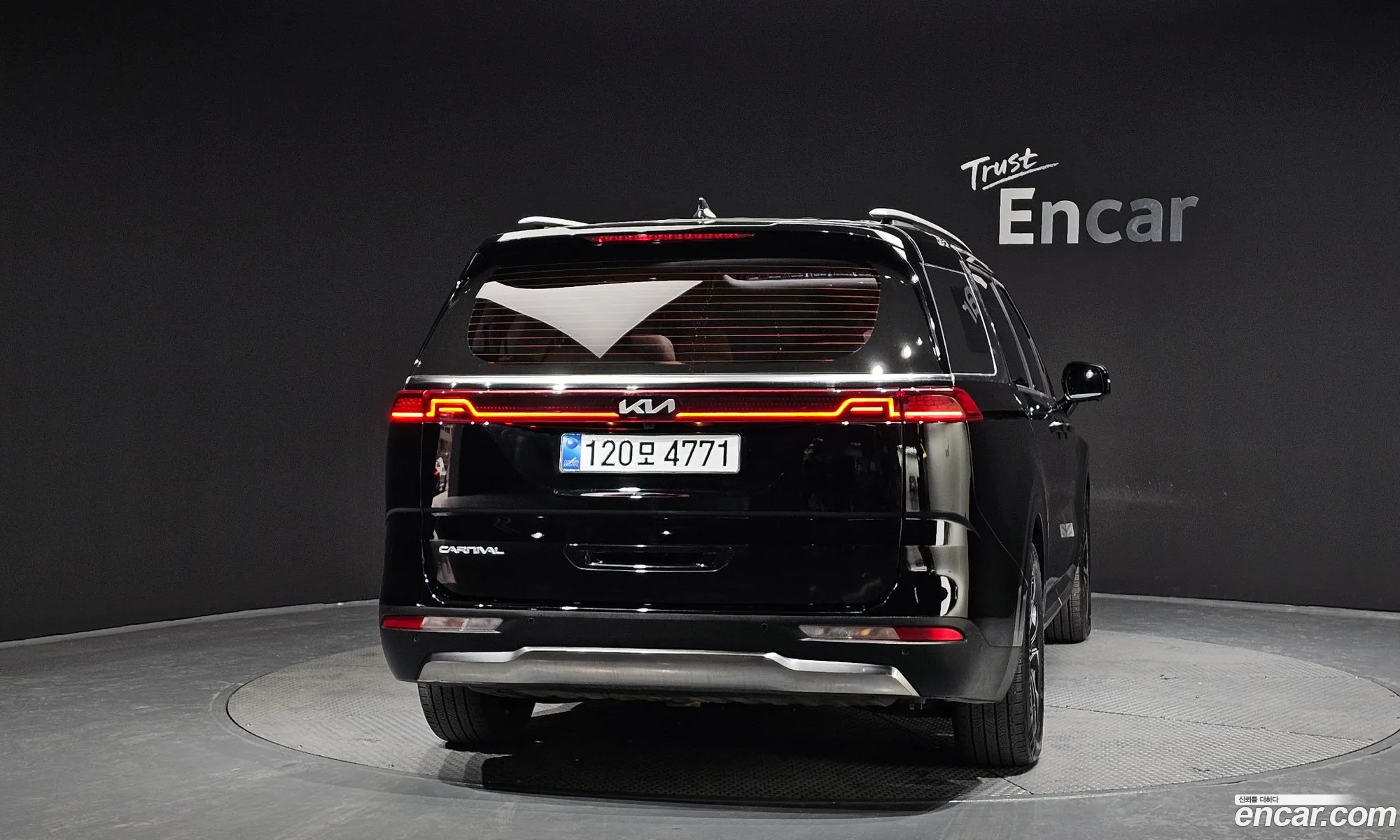 Kia Carnival 2022 — 11