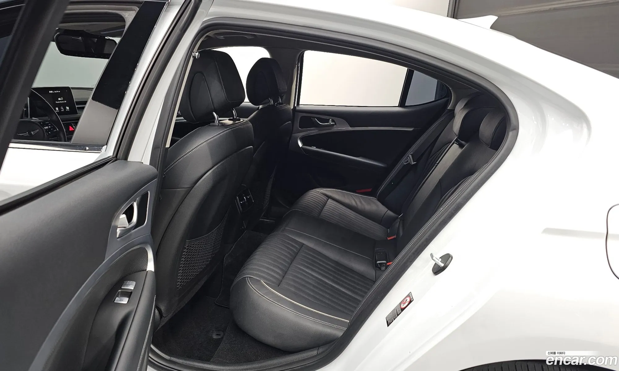 Genesis G70 2019 — 13