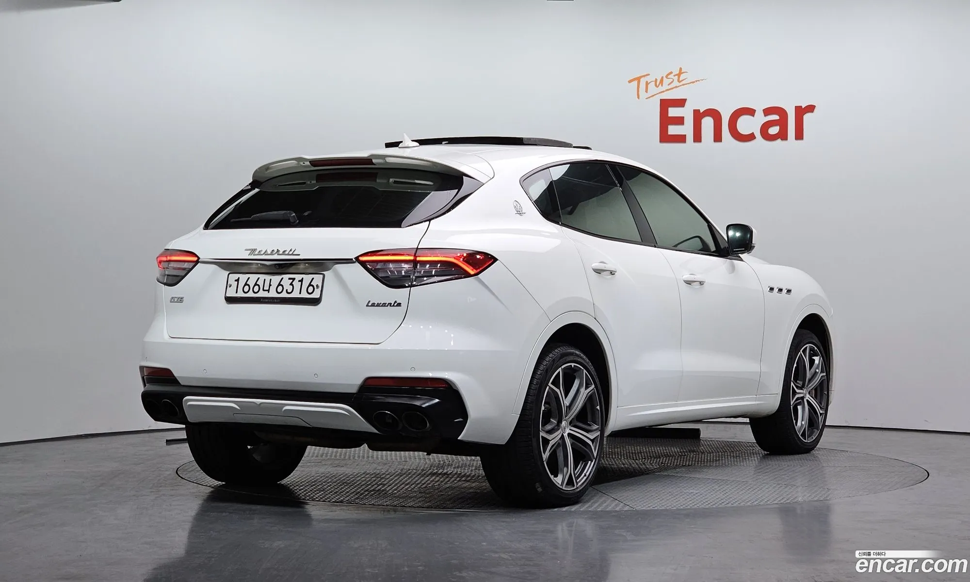 Maserati Levante 2020 — 19