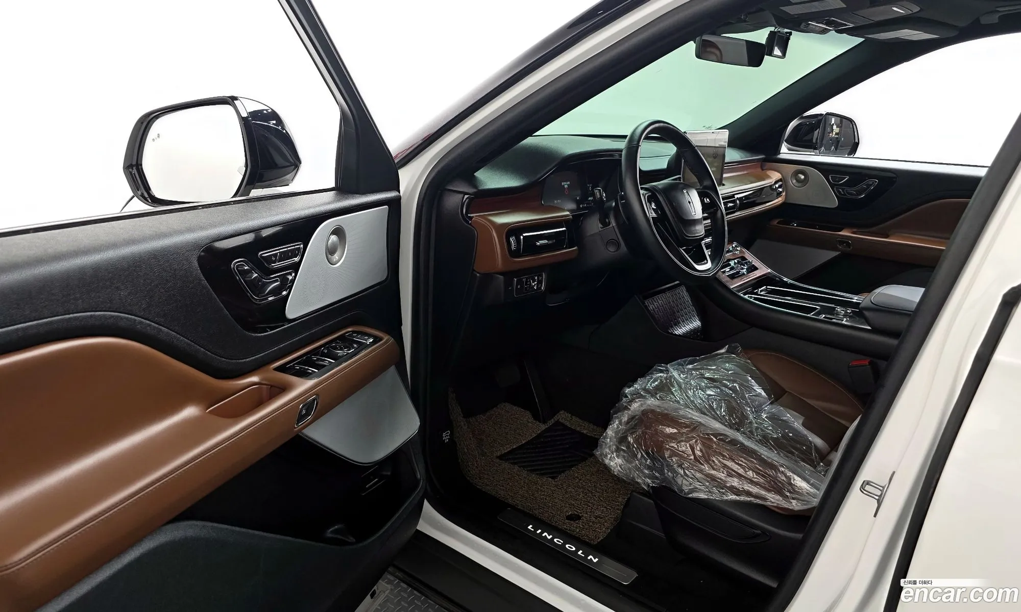 Lincoln Aviator 2023 5LM5J7XC2PGL11404 — 8