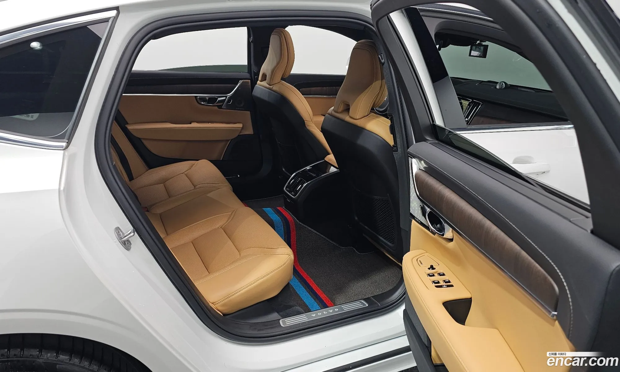 Volvo S90 2024 — 3